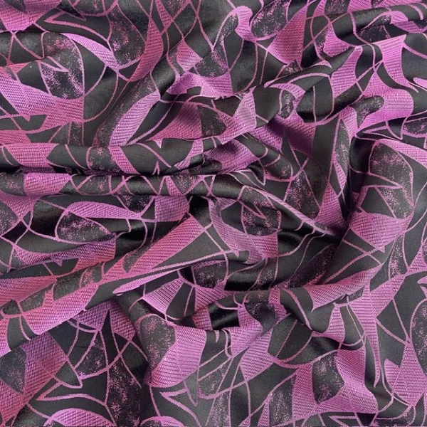 Prabangus violetinės spalvos žakardas 003669