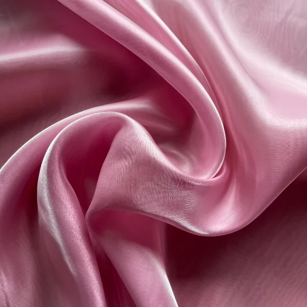 Švelnios rožinės spalvos organza