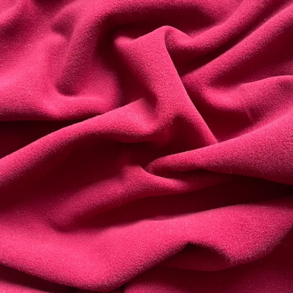 Elegantiška bordo spalvos vilna