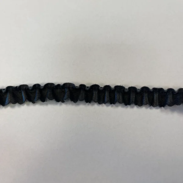 Dekoratyvinė odinė juostelė 1,5cm 002643