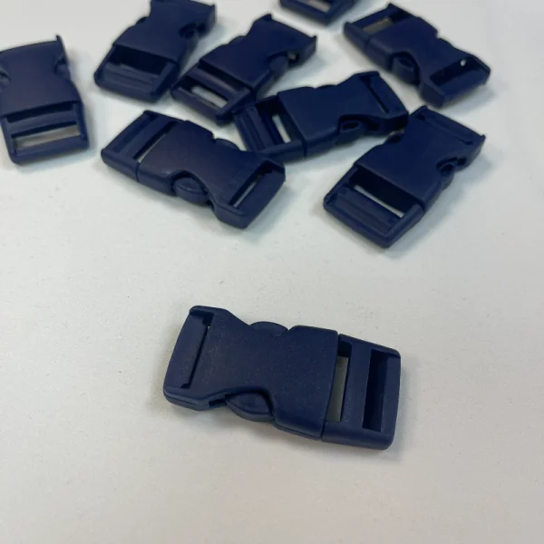Plastikinė sagtis 2cm 000336