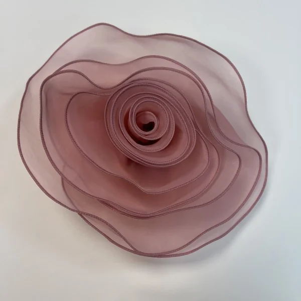 Dekoratyvinis aksesuaras gėlė pelėnų rožės 25cm 012957