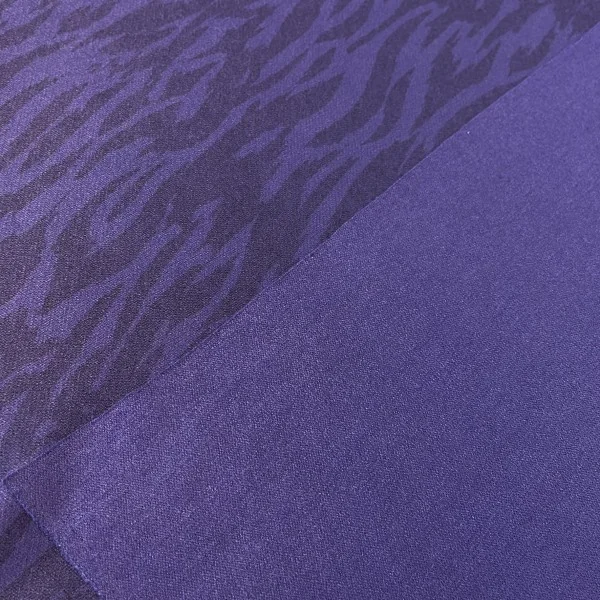 Itališkas, švelnus, minkštas violetinis trikotažas 013956