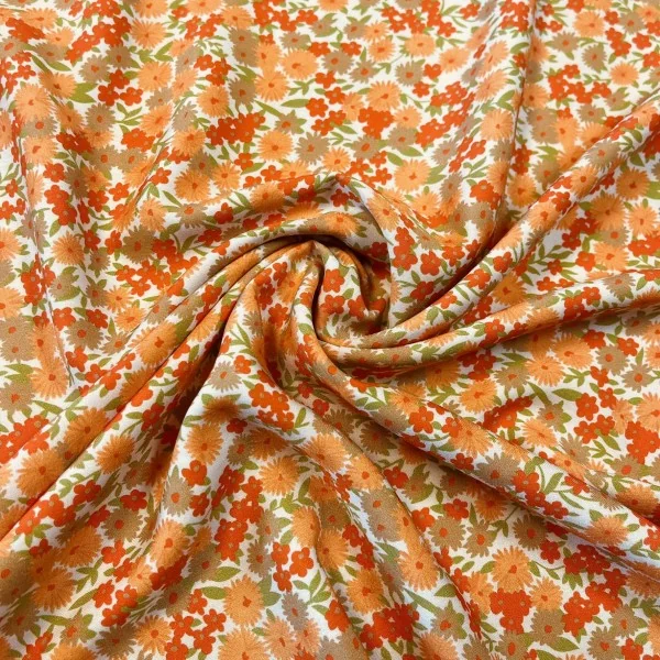 Oranžinė gėlėta viskozė 013961