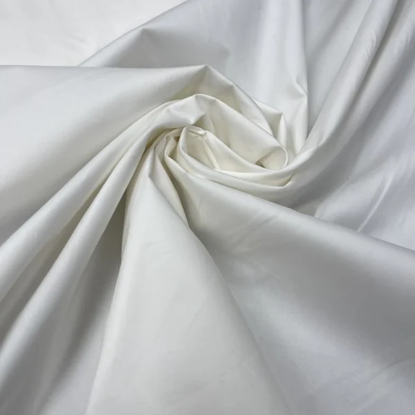 Itališka, pieno baltumo medvilnė 014308