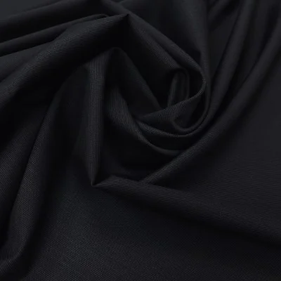 Prabangi, tamsiai mėlynos...