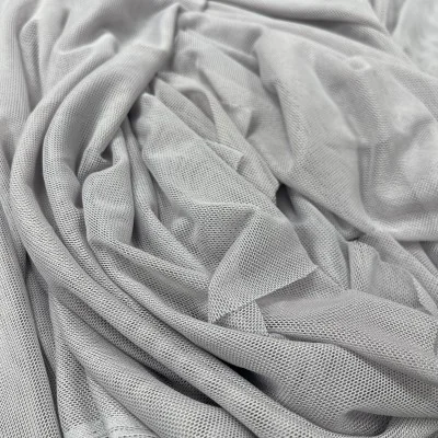 Pilkas elastinis tinkliukas...