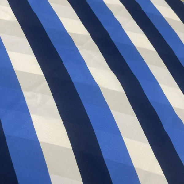 Itališkas dryžuotas šilkas (likutis 0,8m)