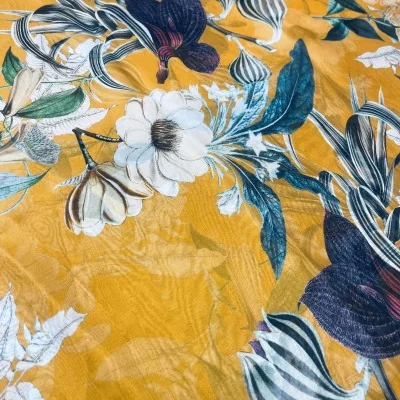 Itališkas margas šilkas...