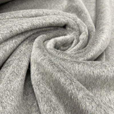 Prabangi itališka šviesiai...