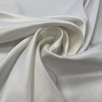 Itališkas, pieno baltumo...