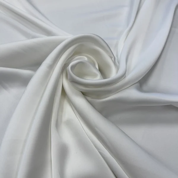 Turkiškas, pieno baltumo Armani šilkas 007844