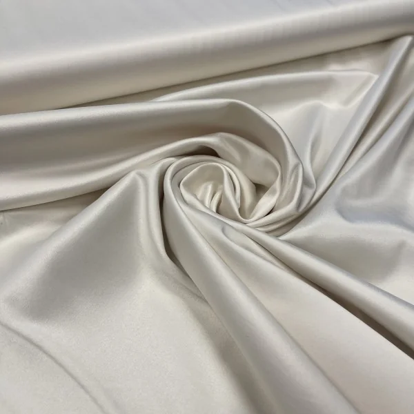 Itališkas, prabangus gelsvas medvilninis atlasas su elastanu 013027