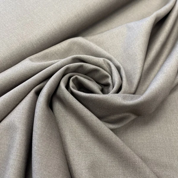 Itališka, aukštos kokybes kakavos spalvos kostiumine viskozė 014481