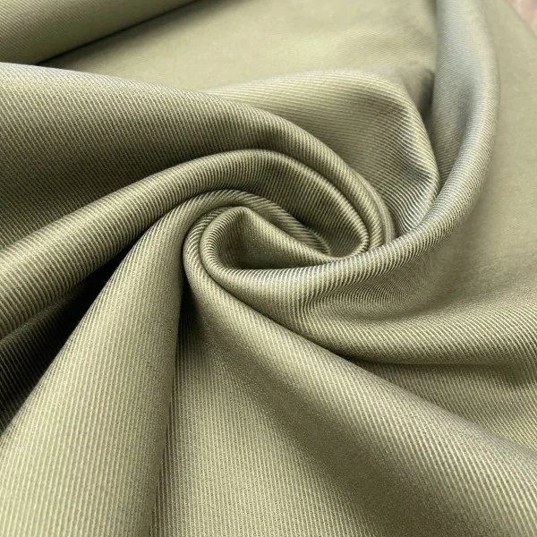 Itališka, žinio spalvos, stora kostiuminė medvilnė su šilku 014508