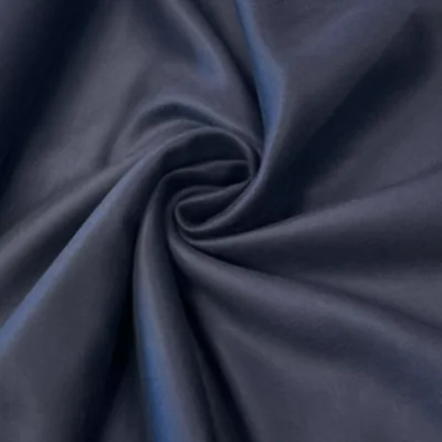 Itališka, tamsiai mėlyna...