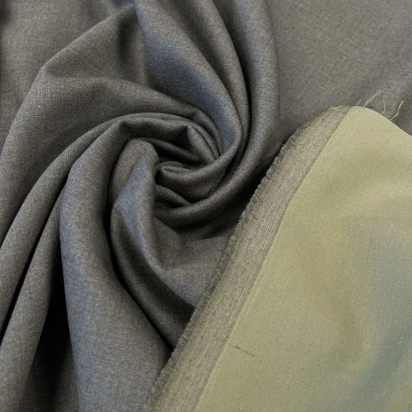 Prabangi, itališka, aukštos kokybės, žalios spalvos kostiuminė vilna su elastanu 014514