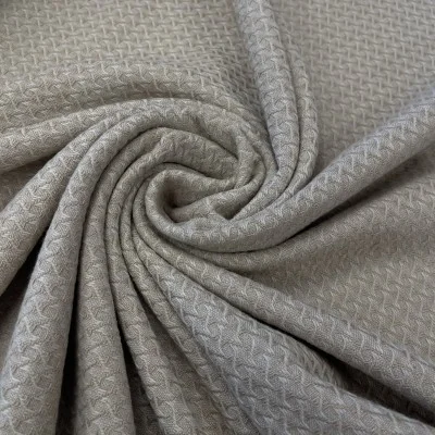 Itališkas, rusvas vilnos...